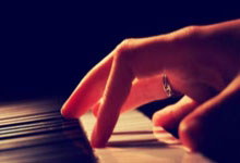 巴黎圣日耳曼中场频频传球失误，遭连败